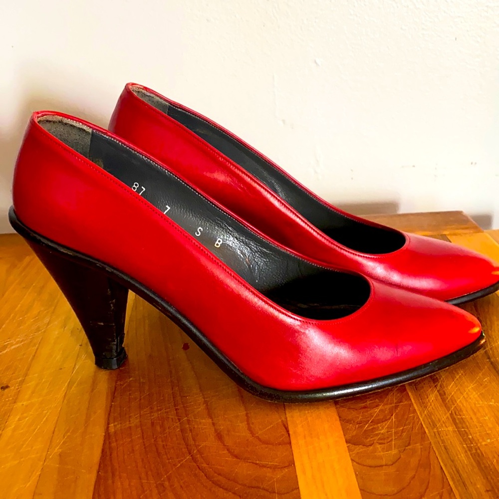 VINTAGE Pancaldi, Italian red heels!